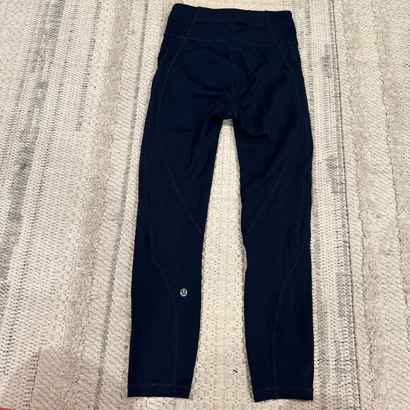 LULULEMON Women's Time To Sweat Crop 23" Size 2 In True Navy - Picture 2 of 12